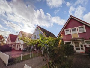 Using Home Equity to Buy a Second Home